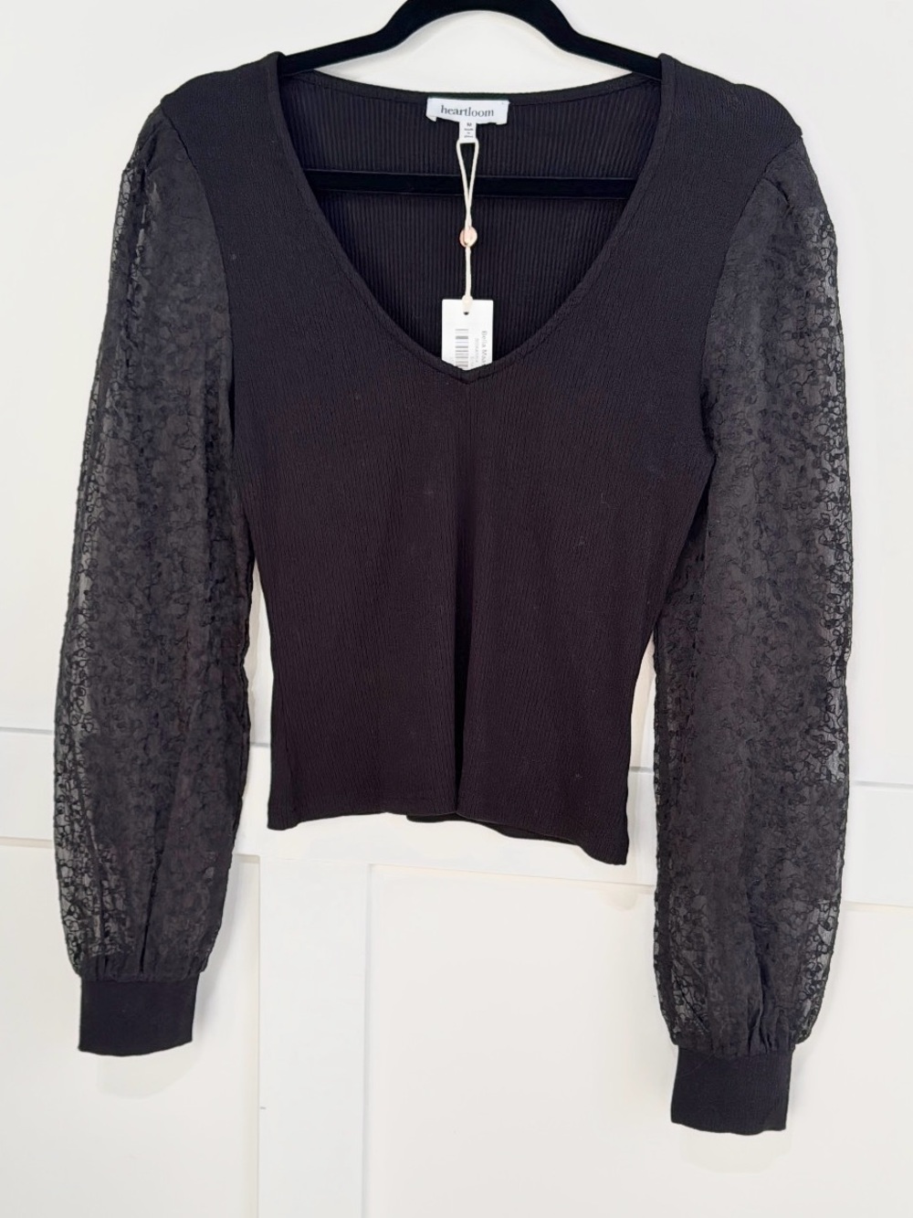 Heartloom Black Ribbed V-Neck Top with Lace Balloon Sleeves M
